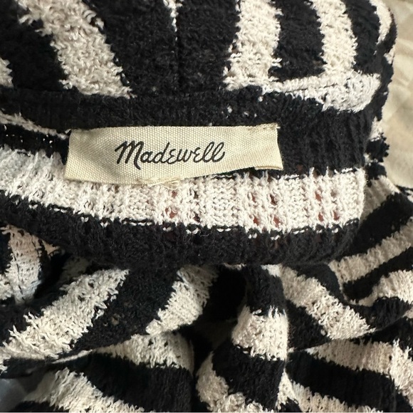 Madewell Crochet-Knit V-Neck Sweater Tee - Picture 4 of 5